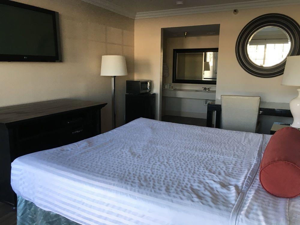Hotel The Dixie Orange County Stanton Exterior foto