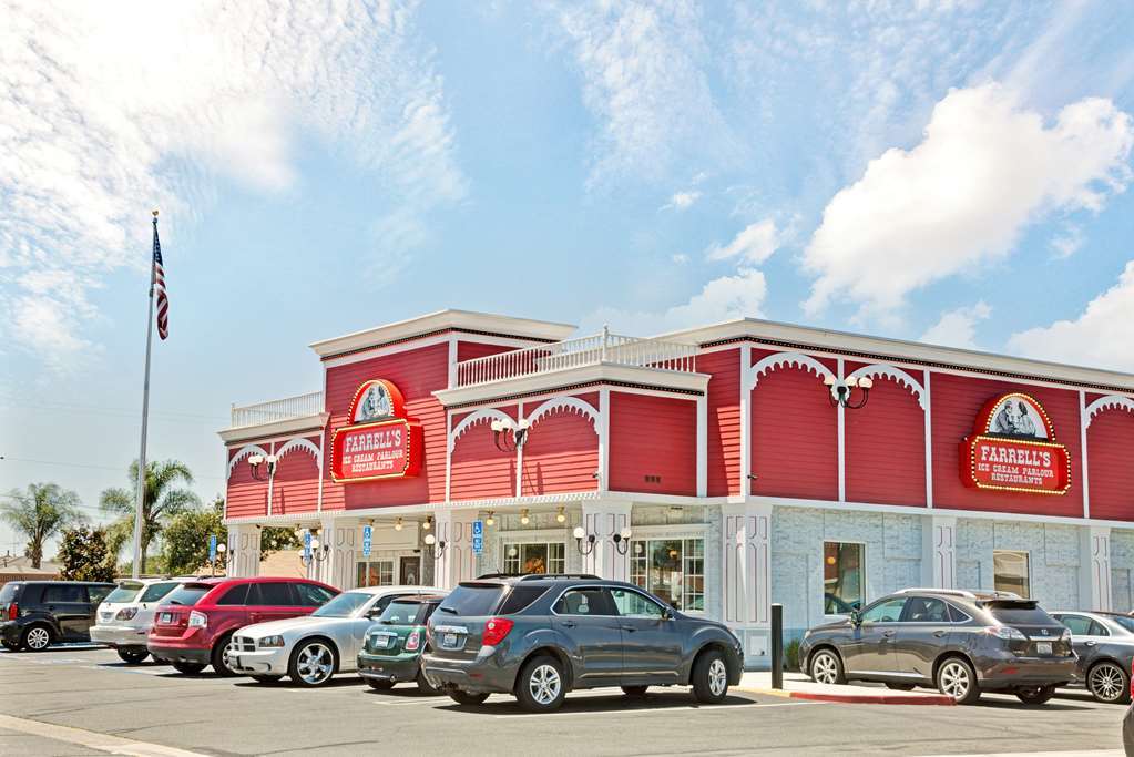 Hotel The Dixie Orange County Stanton Einrichtungen foto